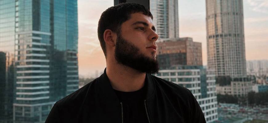 Юсуф Акаев: 20-летний лидер мнений, формирующий будущее контента в TikTok