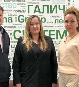 Руководство Костромского машиностроительного техникума посетили Галичский фанерный комбинат