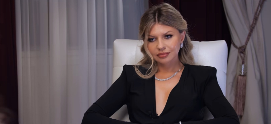Надежда Стрелец надела украшения отечественного бренда в самом ожидаемом интервью года