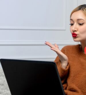 Около 70% мужчин в России не против, чтобы предложение делала женщина