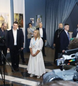 Экспозиция «Москва и жизнь» в память о Юрии Лужкове представлена в Музейной галерее Храма Христа Спасителя