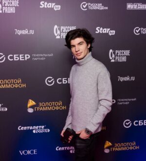 Известный музыкальный продюсер и композитор Михаил Омельчук обеспечивает программу внедрения инновационных инструментов для сетей и нейропрограмм